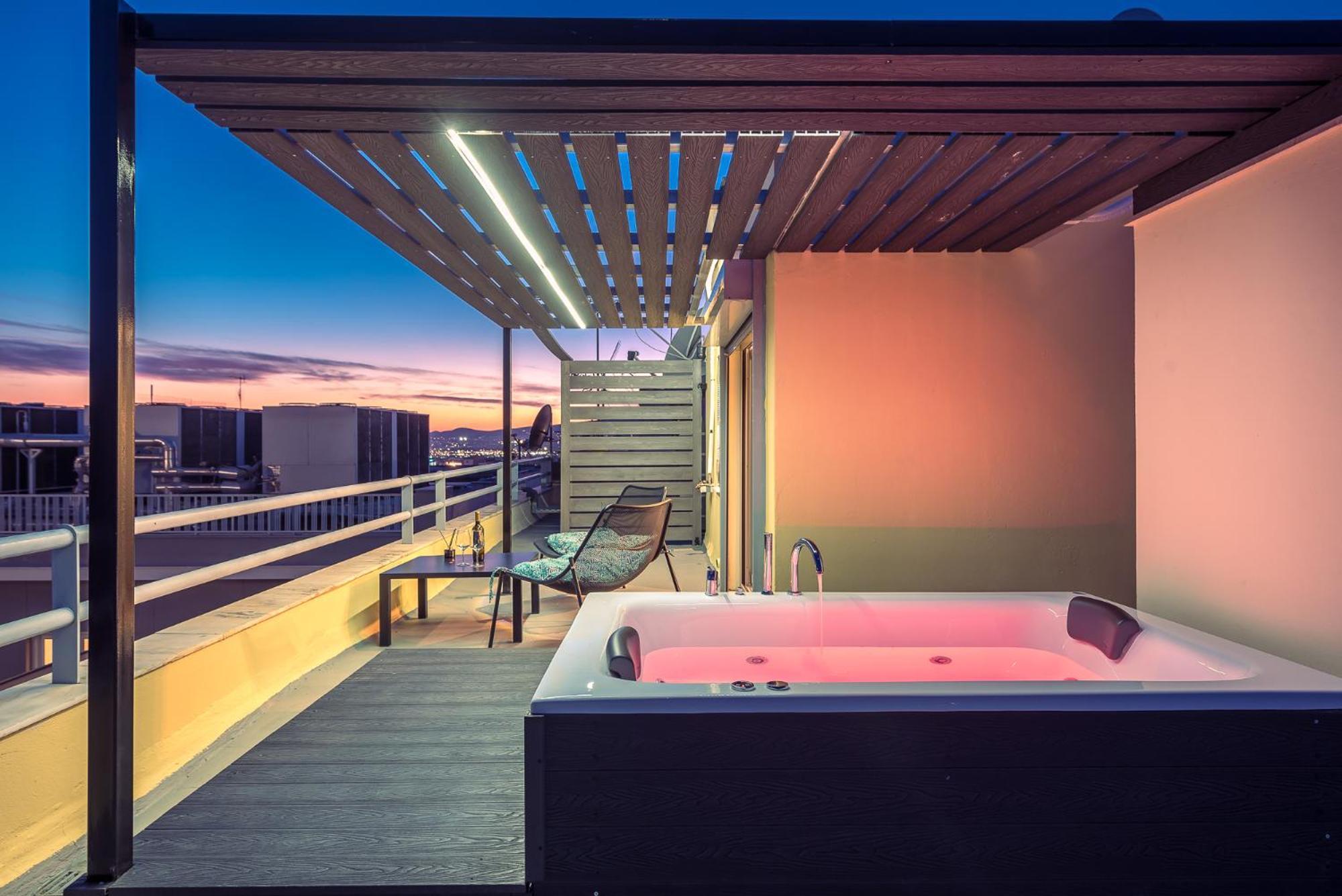 Acropolis View Mini Sky Suite & Hot Tub Atény Exteriér fotografie