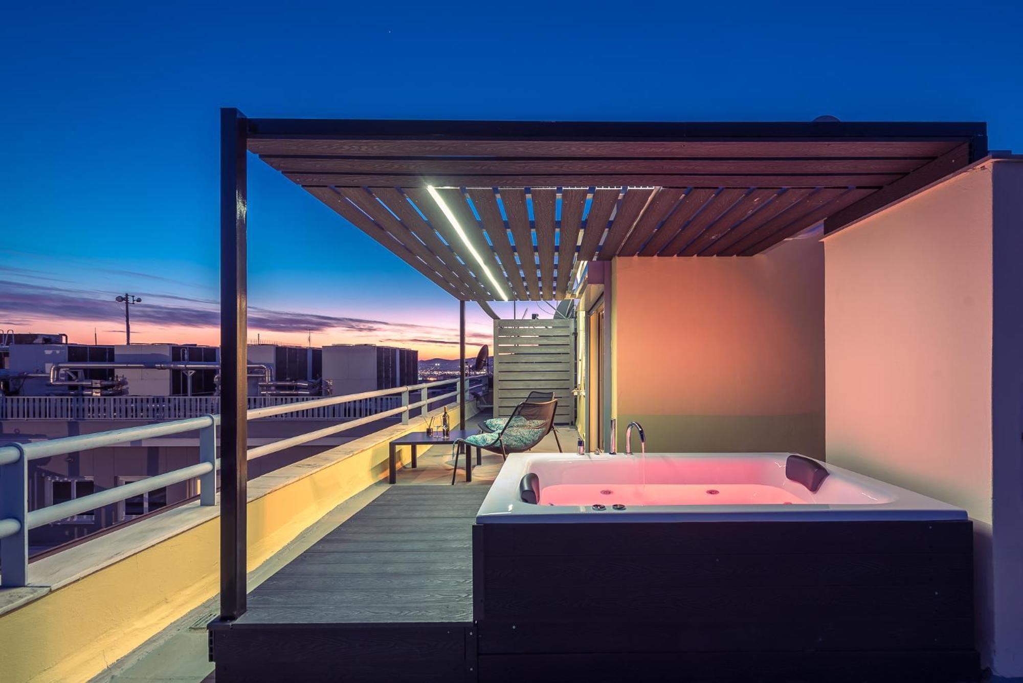 Acropolis View Mini Sky Suite & Hot Tub Atény Exteriér fotografie